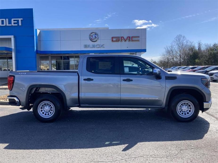 new 2024 GMC Sierra 1500 car, priced at $50,555