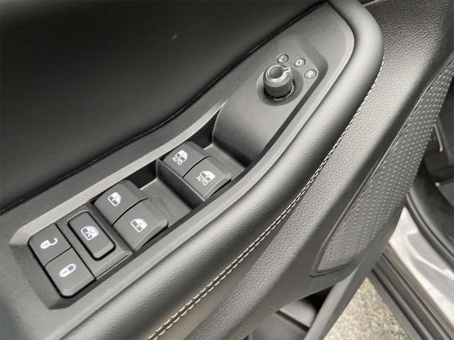 used 2023 Jeep Grand Cherokee L car, priced at $28,544