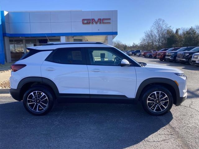 new 2025 Chevrolet TrailBlazer car, priced at $28,970