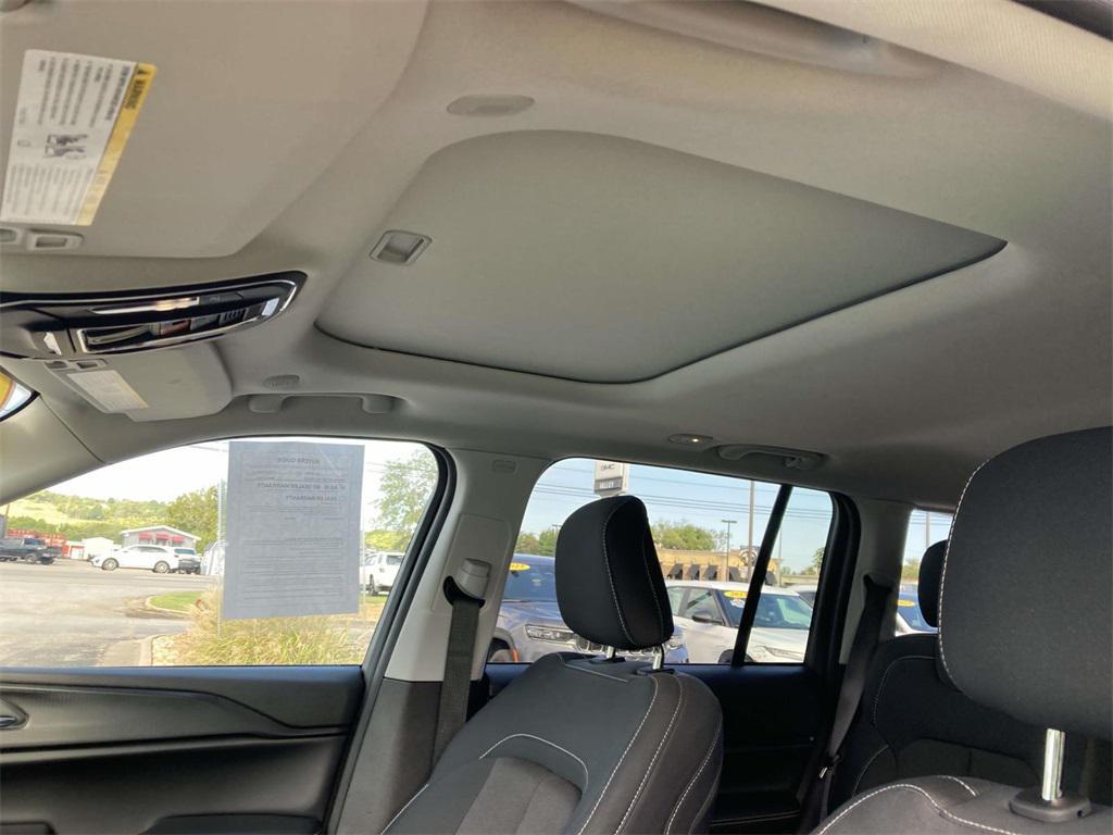 used 2023 Jeep Grand Cherokee car, priced at $27,211