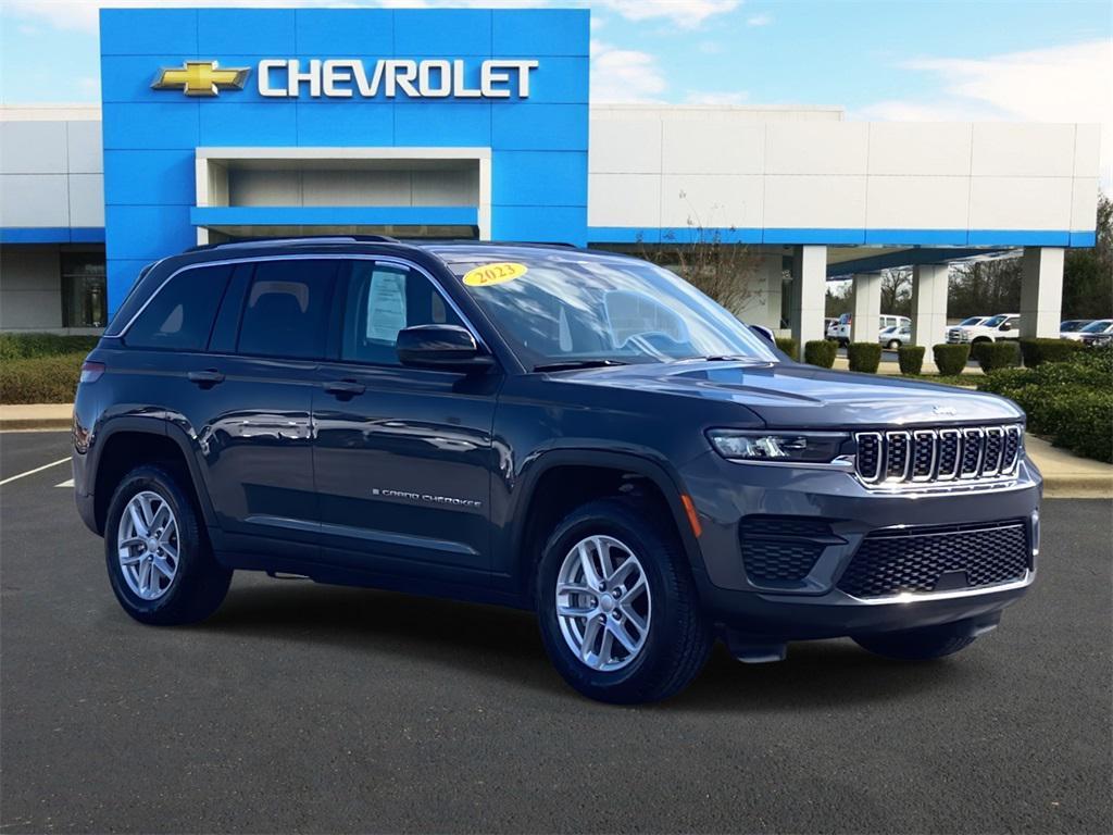 used 2023 Jeep Grand Cherokee car, priced at $27,211