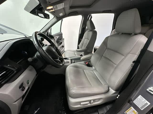 used 2022 Honda Pilot car, priced at $29,291