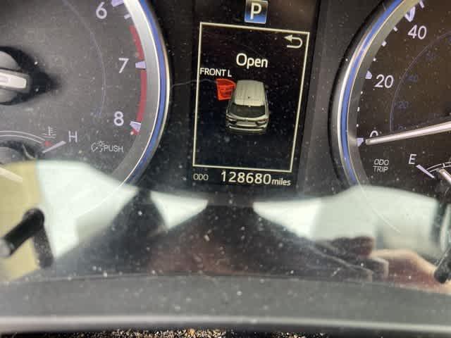 used 2015 Toyota Highlander car, priced at $16,768