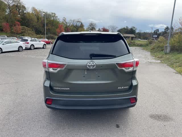 used 2015 Toyota Highlander car, priced at $16,768