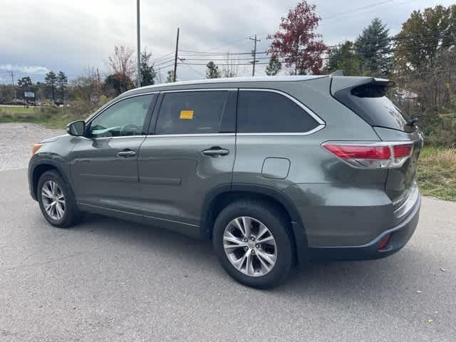used 2015 Toyota Highlander car, priced at $16,768