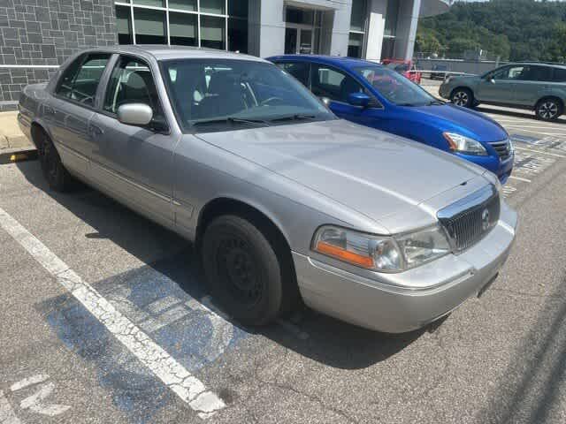 used 2004 Mercury Grand Marquis car, priced at $5,500