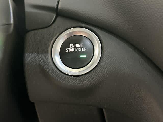used 2021 Chevrolet Equinox car, priced at $20,662