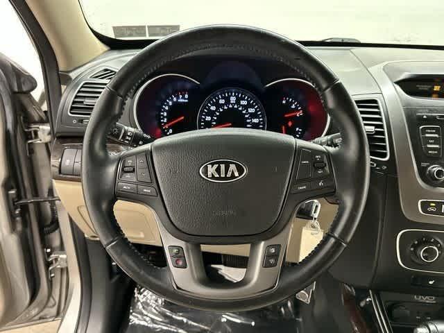 used 2015 Kia Sorento car, priced at $9,744