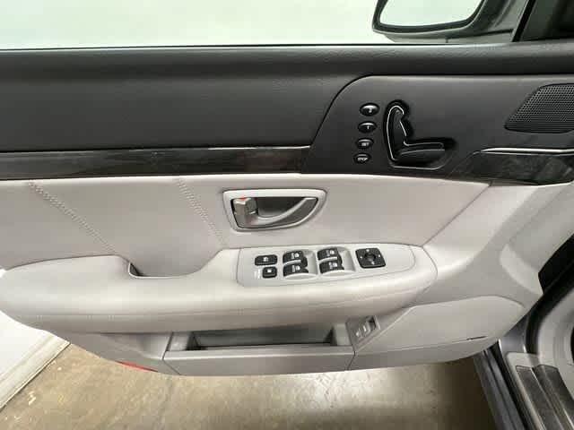 used 2009 Kia Amanti car, priced at $4,158