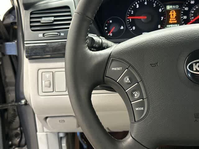 used 2009 Kia Amanti car, priced at $4,158