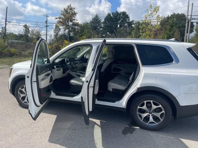 used 2020 Kia Telluride car, priced at $25,647