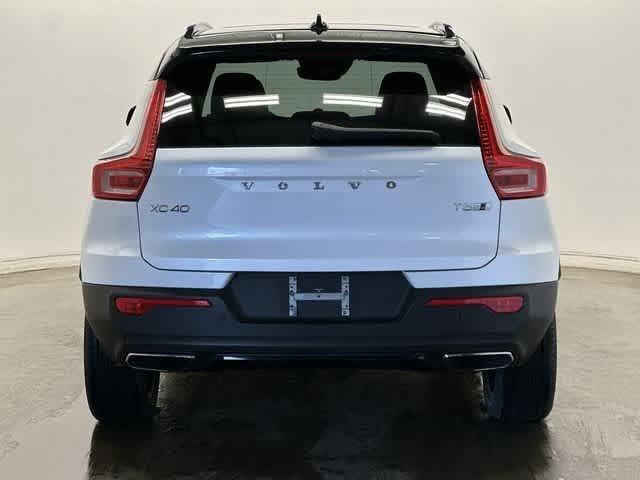 used 2020 Volvo XC40 car, priced at $24,039