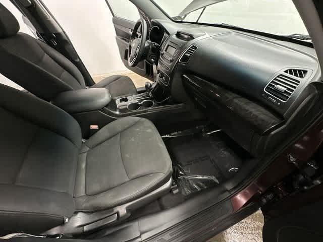 used 2014 Kia Sorento car, priced at $5,679