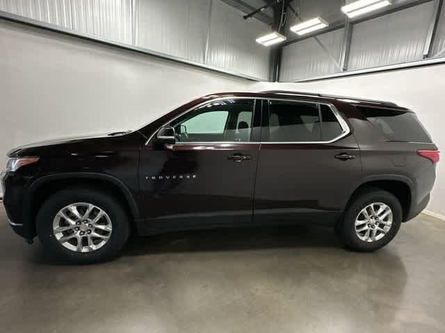 used 2021 Chevrolet Traverse car, priced at $28,054