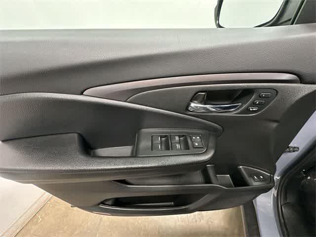 used 2022 Honda Pilot car, priced at $31,888