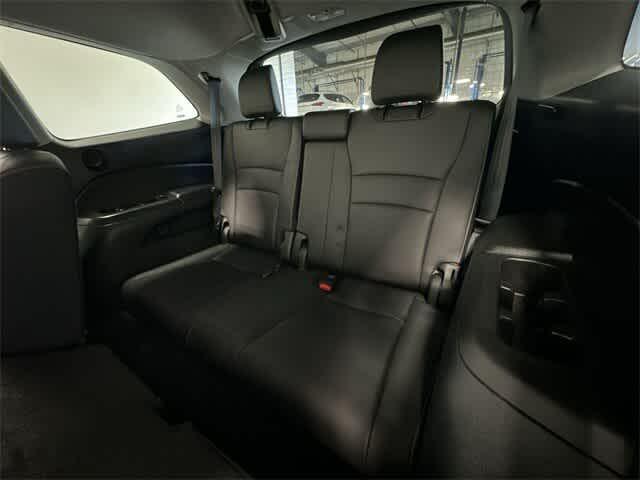 used 2022 Honda Pilot car, priced at $31,888