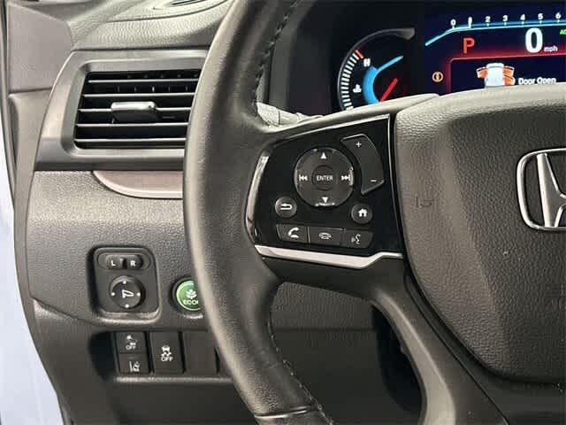 used 2022 Honda Pilot car, priced at $31,888