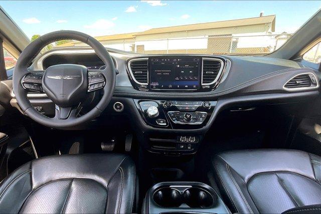 used 2022 Chrysler Pacifica car, priced at $28,991