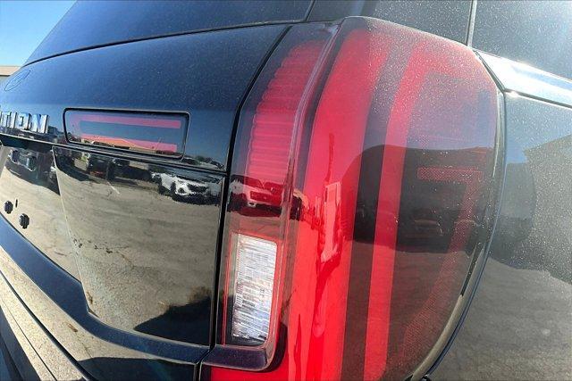 new 2025 Ford Expedition car, priced at $89,700