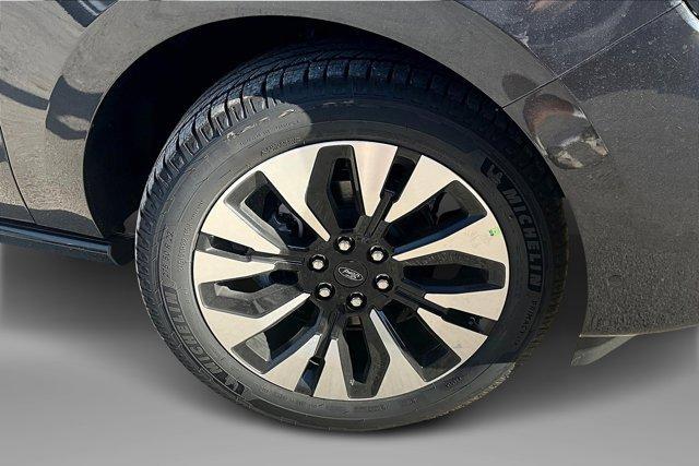 new 2025 Ford Expedition car, priced at $89,700
