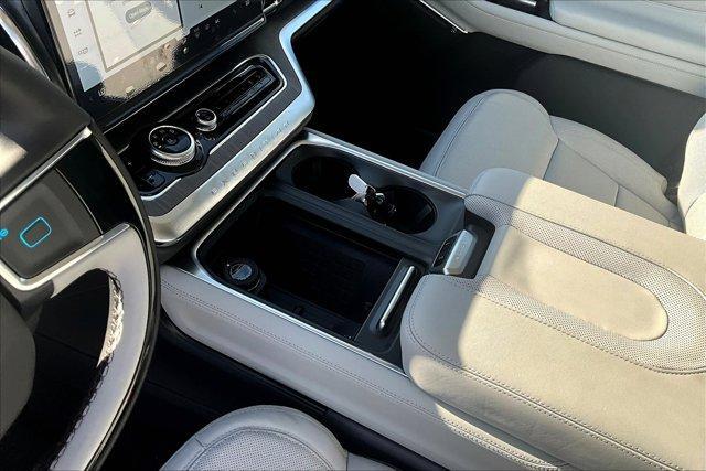 new 2025 Ford Expedition car, priced at $89,700