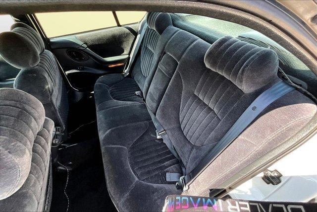 used 1995 Pontiac Bonneville car, priced at $6,995
