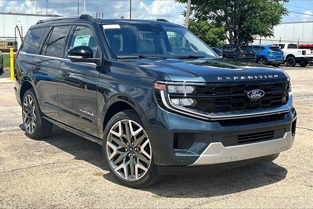 new 2025 Ford Expedition car, priced at $91,690