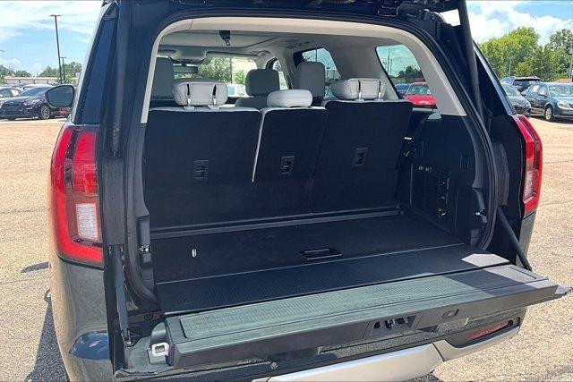 new 2025 Ford Expedition car, priced at $91,690