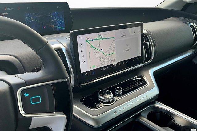 new 2025 Ford Expedition car, priced at $91,690