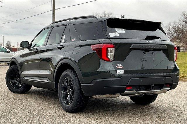 new 2024 Ford Explorer car, priced at $50,350
