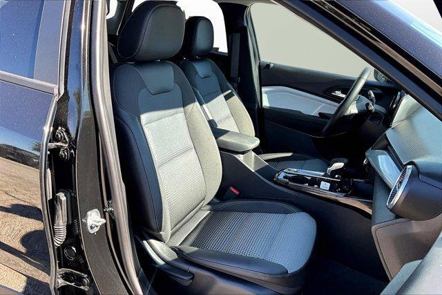 used 2025 Chevrolet Trax car, priced at $24,495