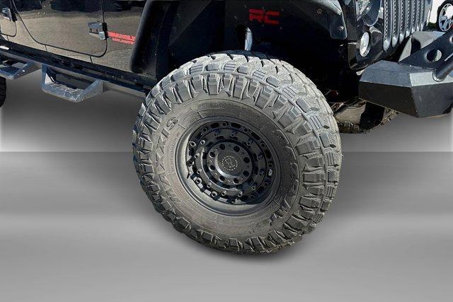 used 2016 Jeep Wrangler Unlimited car, priced at $26,995