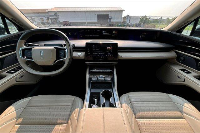 used 2024 Lincoln Nautilus car, priced at $49,391