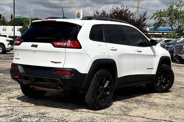 used 2018 Jeep Cherokee car, priced at $16,495