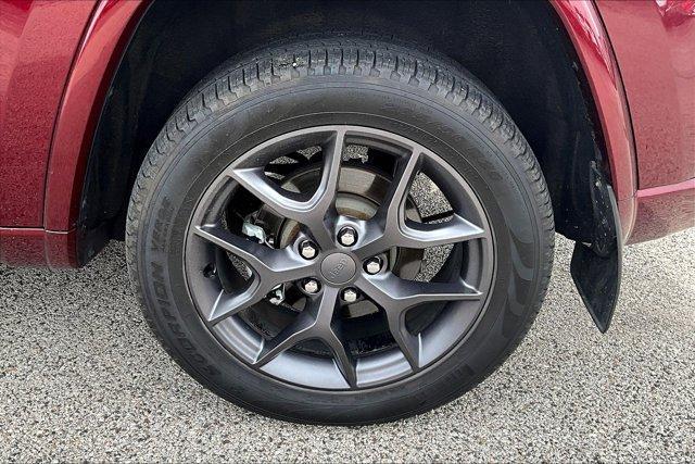 used 2021 Jeep Grand Cherokee car, priced at $31,995
