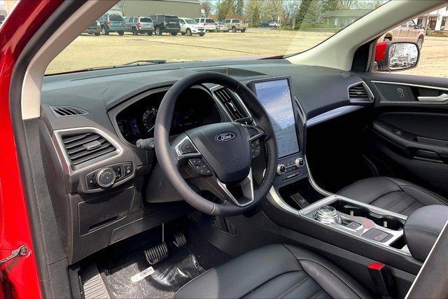 new 2024 Ford Edge car, priced at $44,005