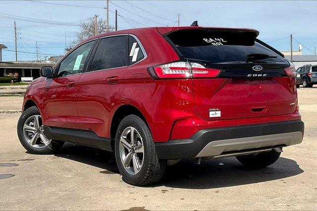 new 2024 Ford Edge car, priced at $44,005