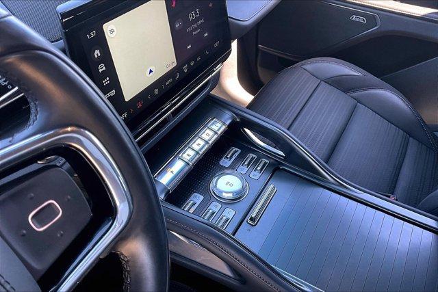 used 2024 Lincoln Nautilus car, priced at $53,991
