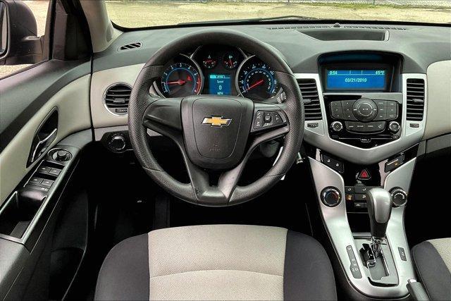 used 2014 Chevrolet Cruze car, priced at $8,495