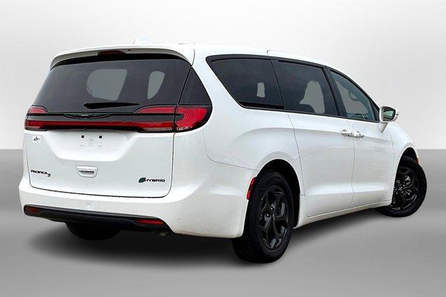 used 2022 Chrysler Pacifica Hybrid car, priced at $29,798