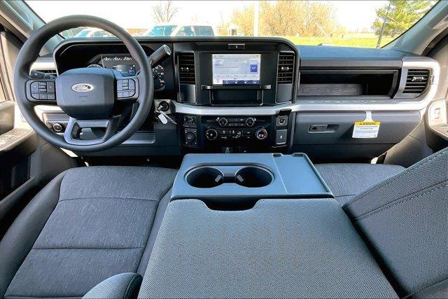 new 2025 Ford F-250 car, priced at $58,130