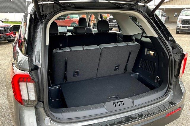 new 2025 Ford Explorer car, priced at $44,703