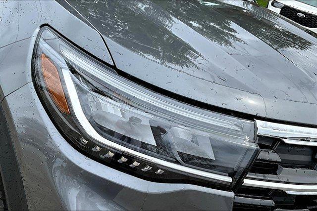 new 2025 Ford Explorer car, priced at $44,703