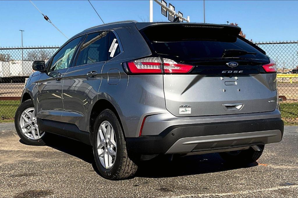new 2024 Ford Edge car, priced at $40,075
