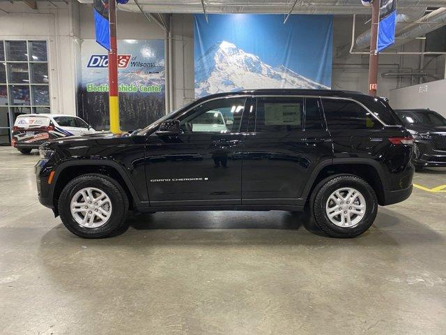 new 2025 Jeep Grand Cherokee car, priced at $38,995