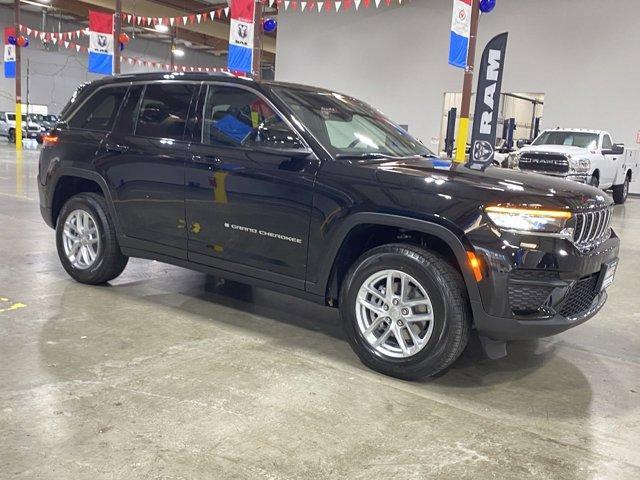 new 2025 Jeep Grand Cherokee car, priced at $42,470