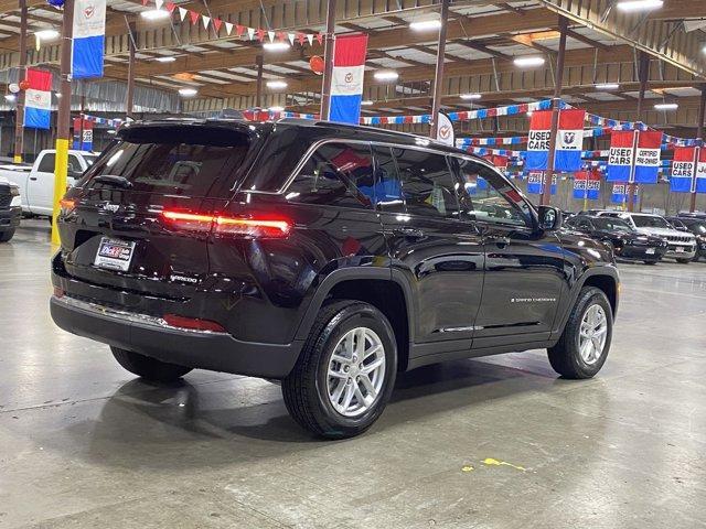 new 2025 Jeep Grand Cherokee car, priced at $42,470