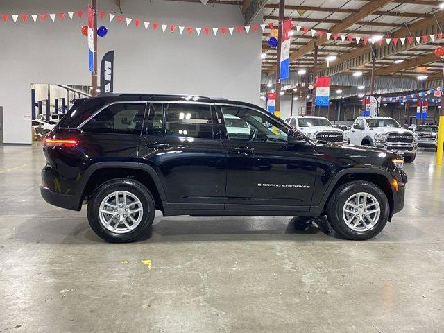 new 2025 Jeep Grand Cherokee car, priced at $42,470