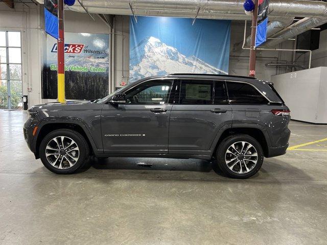 new 2025 Jeep Grand Cherokee car, priced at $59,995