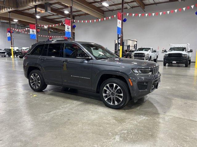 new 2025 Jeep Grand Cherokee car, priced at $59,995